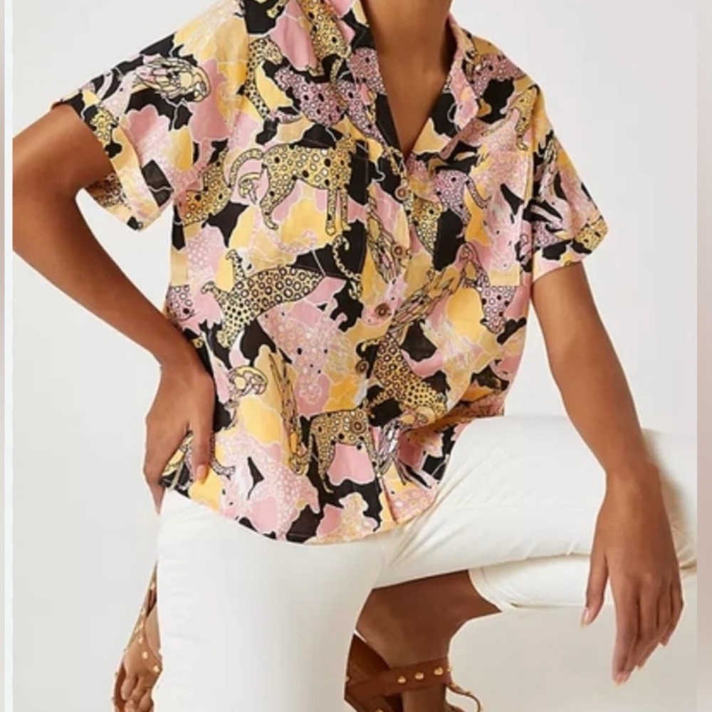 Woven Short-Sleeve Animal Print Button-Up Top in Pink & Yellow